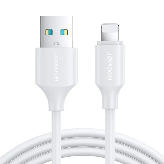 JOYROOM - USB-A naar Lightning kabel - Universele snel lader geschikt voor bijv iPhone of andere toestellen met een Lightning aansluiting - 1 Meter - 2.4A - Wit