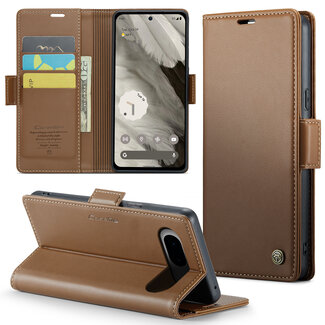 CaseMe Hoesje voor Google Pixel 8  - Bruin