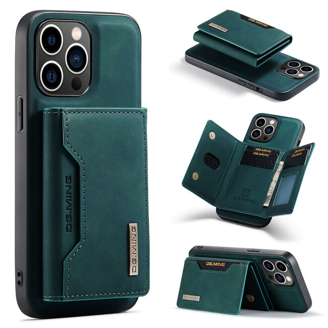 CaseMe - Telefoonhoesje geschikt voor iPhone 15 Pro - Back Cover - Met Magnetische Pasjeshouder - Donker Groen