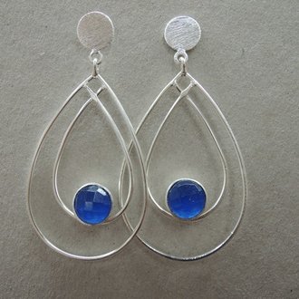 P71 OZ0424 OORSTEKER Ag925 BLAUW 4.5CM DRUPPEL+ROND ONIX BLAUW FACET