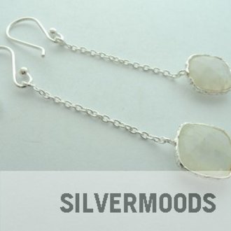 P28 OZ0381 OORHAAK Ag925 MAANSTEEN WIT10X8MM VIERKANT+KETTING