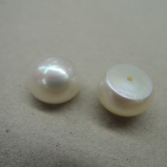 9732 (per 4 stuks) ZOETWATERPAREL BOUTON WIT 10MM ROND