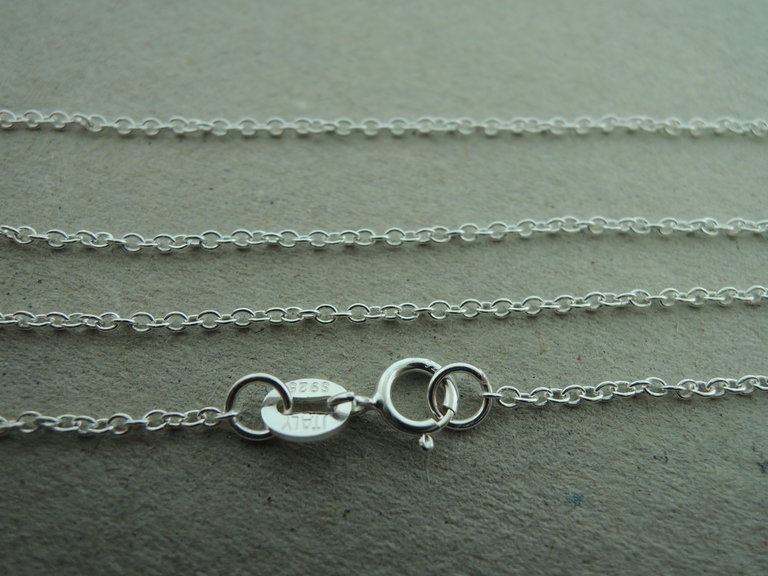 CH0004-42 KETTING AFGEWERKT  (per 3 stuks)  Ag925 2.6gr/m   1.3x1.6mm =30C 42CM