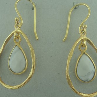 P54 OG0197 HOWLIET WIT