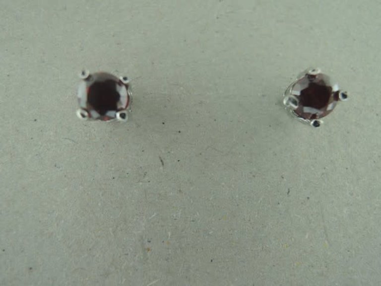 OZ0719 OORSTEKER Ag925 MET ZIRKOON ROOD 4MM ROND