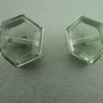 P110 OZ0759 OORSTEKER AMETHIST GROEN 14MM ZESHOEK