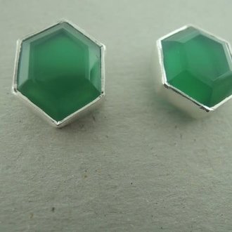 P110 OZ0756 OORSTEKER ONIX GROEN 14MM ZESHOEK