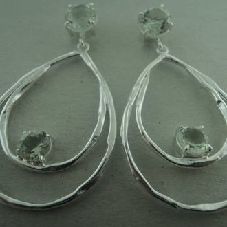 P73 OZ0438 OORSTEKER AMETHIST GROEN 5CM DRUPPEL/ROND