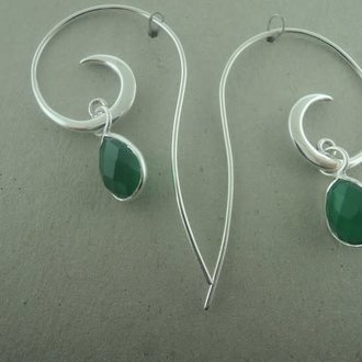 P122 OZ0817 OORHAAK Ag925 ONIX GROEN 5CM HAAK/DRUPPEL