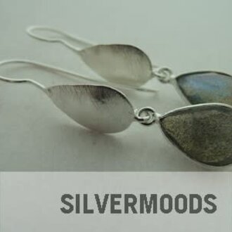 P63 OZ0544 OORHAAK Ag925 LABRADORIET GRIJS 45MM DRUPPEL