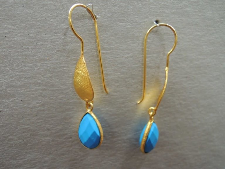 P63 OG0180 OORHAAK Ag925 VERGULD HOWLIET  45MM DRUPPEL