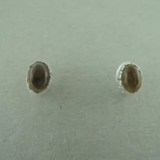 P129 OZ0833 OORSTEKER Ag925 CITRIEN GEEL  7X4MM OVAAL