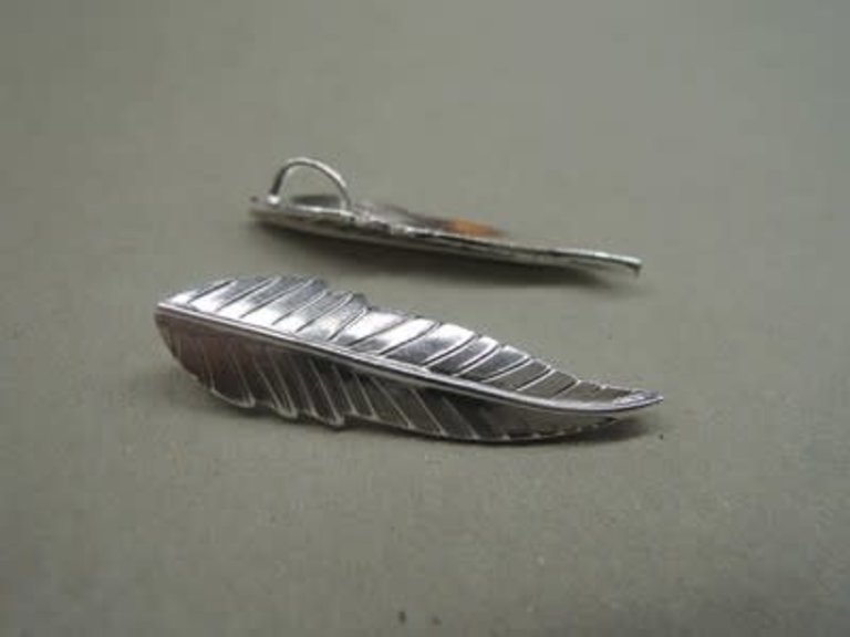 PE279 HANGER MET OOG ACHTERAAN Ag925 (per stuk) 3CM PLUIM
