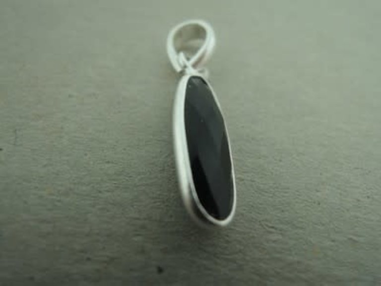 A3010 HZ0041 HANGER Ag925 ONIX ZWART 15X6MM MET BEUGEL