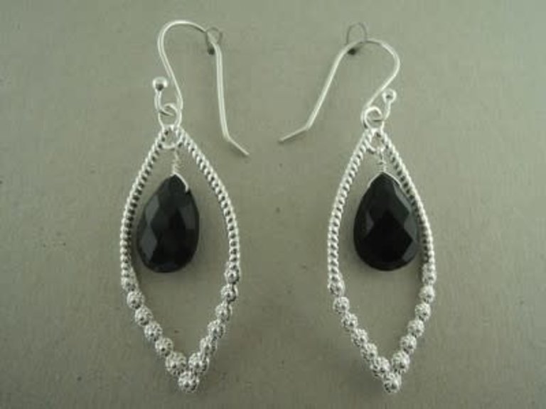 p144 OZ0878 OORHAAK Ag925 ONIX ZWART  32X16MM DRUPPEL