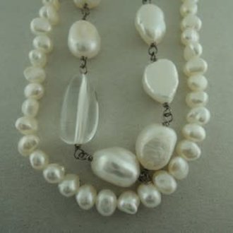 KZ0051 HANSSNOER PAREL/KRISTAL WIT GEKETTELD/GEREGEN