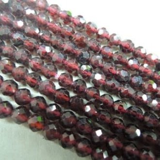 9919 KRAAL GRANAAT ROOD 4MM ROND FACET