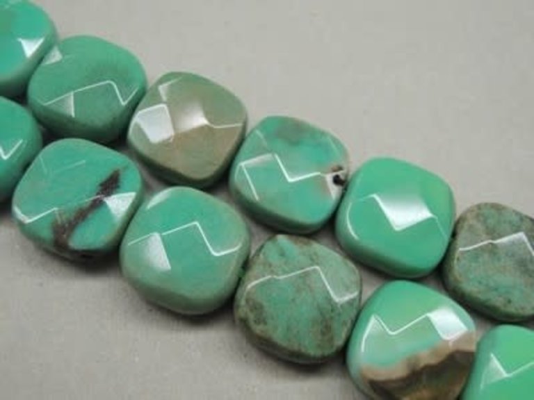 9933 KRAAL CHRYSOPRAAS GROEN 15MM VIERKANT FACET