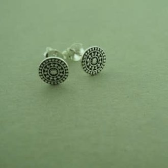 RB-EA0071 OORSTEKER ROND 7MM (Ag 925)