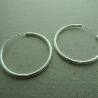 EACR40-25 CREOOL (PER 2 PAAR) Ag925 DIAM 4CM DRAAD 2.5MM ROND