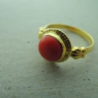 P151 RG013 RING Ag925 VERGULD KORAAL ROOD 9MM ROND