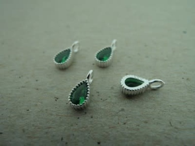 PE291 HANGER MET OOG (PER 10 STUKS) AG925 ZIRKOON GROEN 5MM X 4MM DRUPPEL