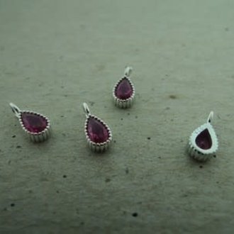 PE294 HANGER MET OOG (PER 10 STUKS) AG925 ZIRKOON ROZE 5MM X 4MM DRUPPEL