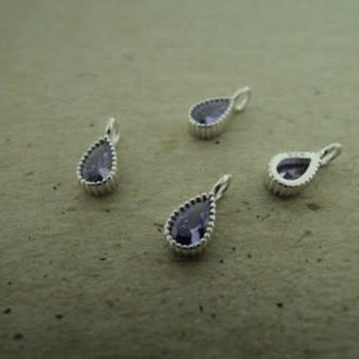 PE295 HANGER MET OOG (PER 10 STUKS) AG925 ZIRKOON PAARS 5MM X 4MM DRUPPEL