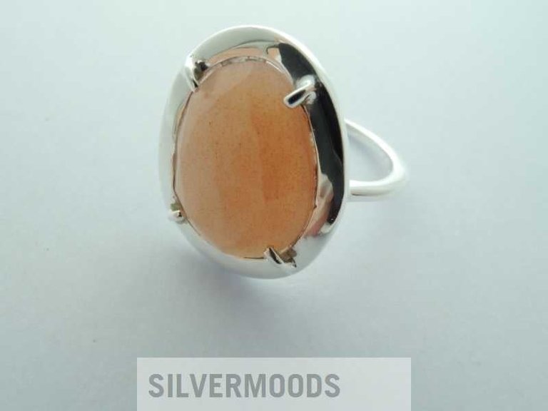 p20 RZ0110 RING Ag925 MAANSTEEN ROOS 17X14MM