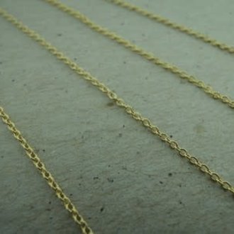 GPCHFZ030 (per 5 meter) KETTING PER METER Ag925 VERGULD 1.5X1MM OVALEN SCHAKEL RONDE DRAAD