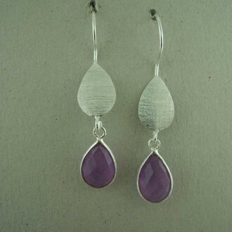 P63 OZ0898 OORHAAK Ag925 AMETHIST PAARS 45MM DRUPPEL