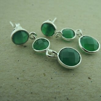 P156 OZ0918 OORSTEKER Ag925 3XROND ONIX GROEN 3CM