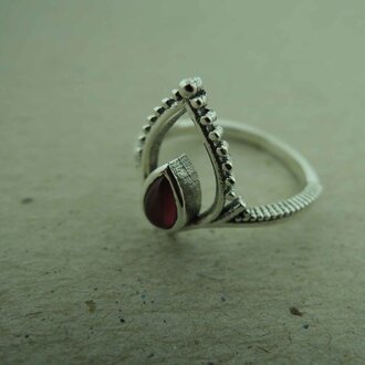 P165 RZ0348 RING Ag925 CARNEOOL ORANJE 7X5MM DRUPPEL