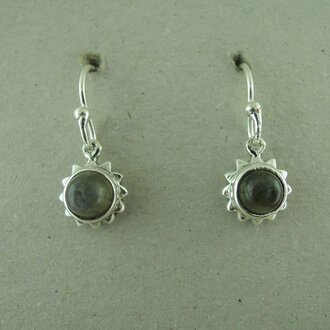 P176 OZ0980 OORHAAK Ag925 BLOEM 8MM LABRADORIET GRIJS 6MM