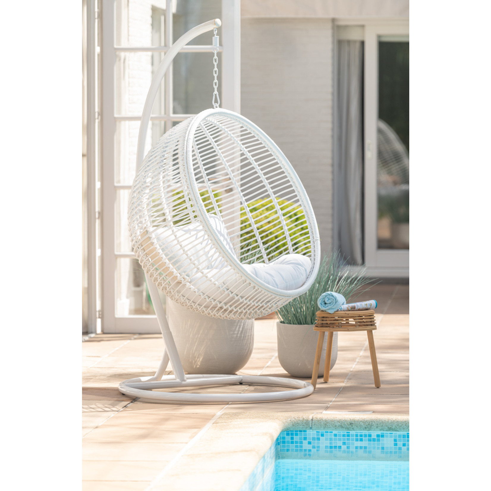 J-Line Hanging Chair One Person Round Steel - White