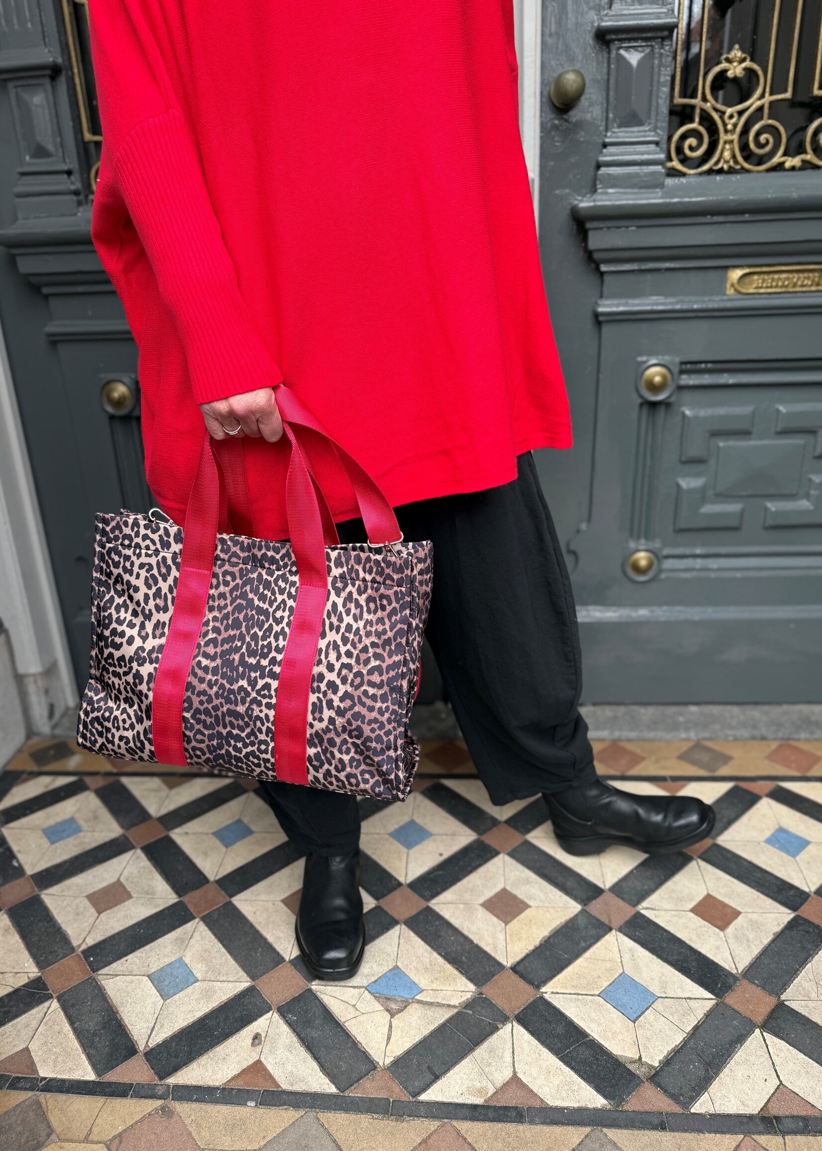 SHOPPER LOLA