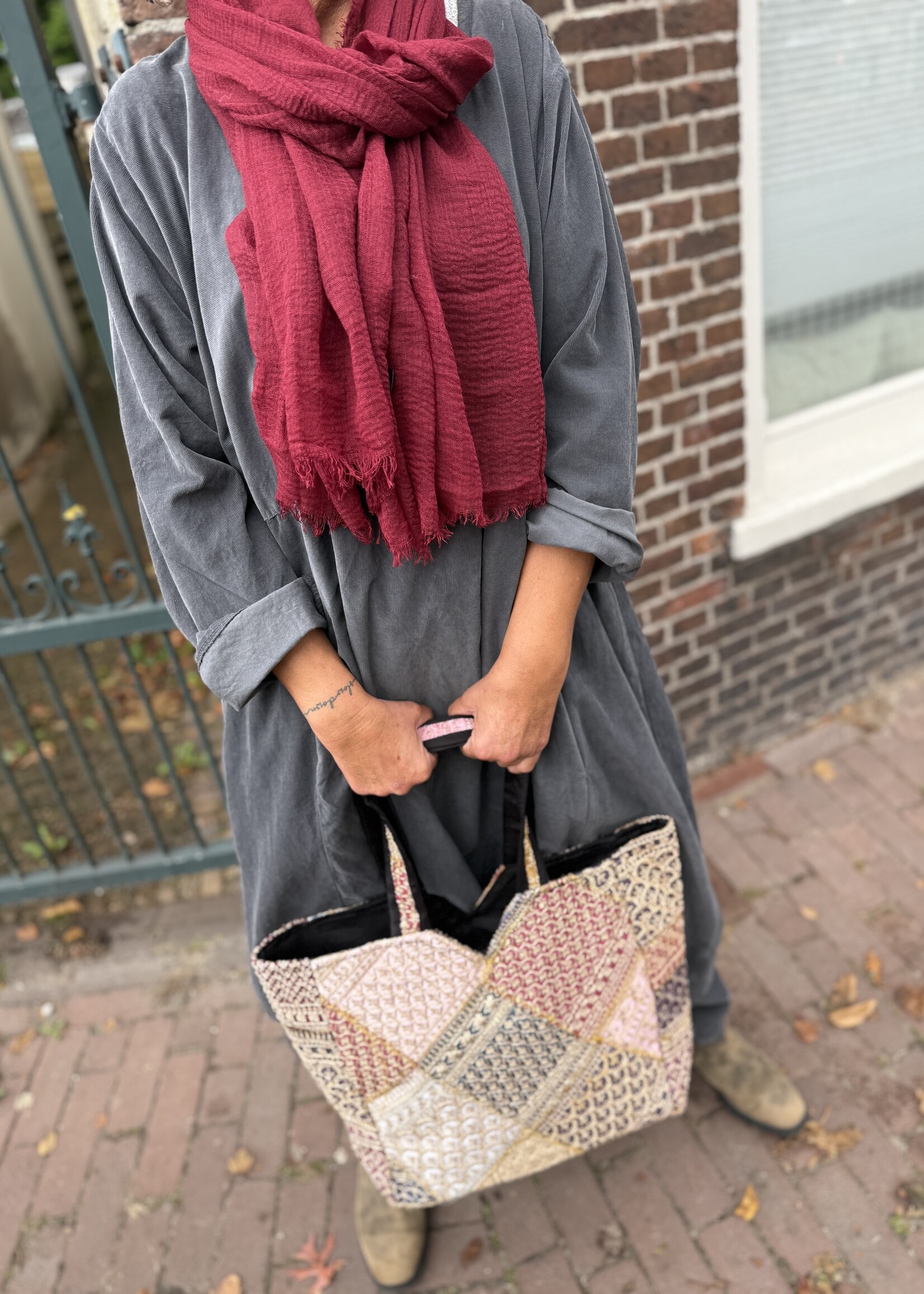 SJAAL INA BURGUNDY
