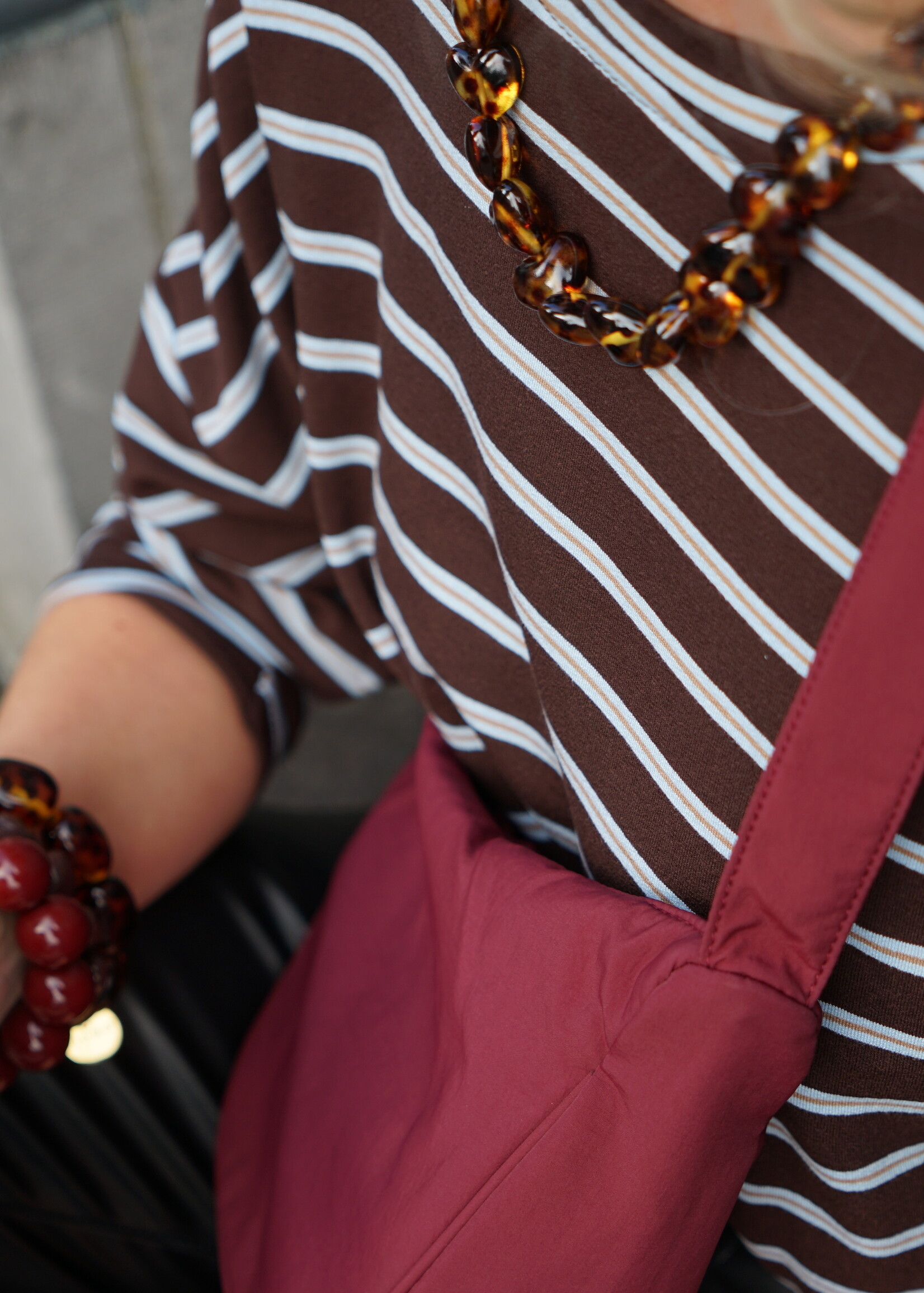 CROSSBODY BURGUNDY