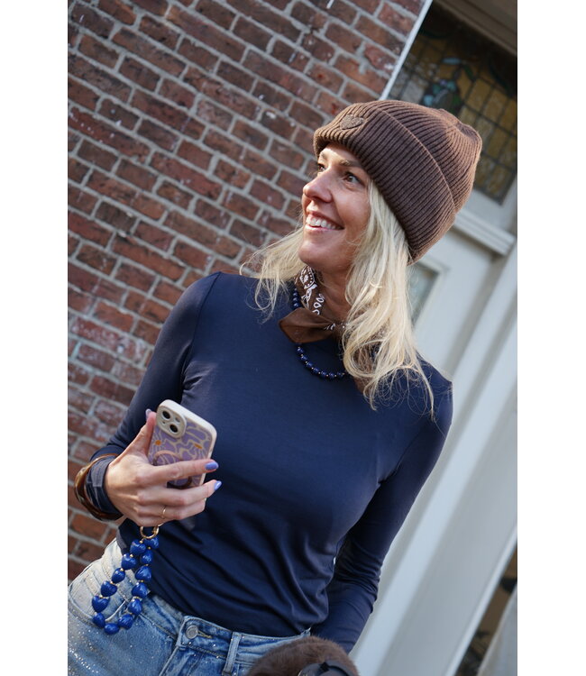 BASIC TOP DONKERBLAUW