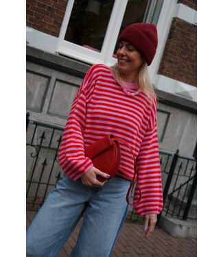 STREEP TRUI ROOD ROZE