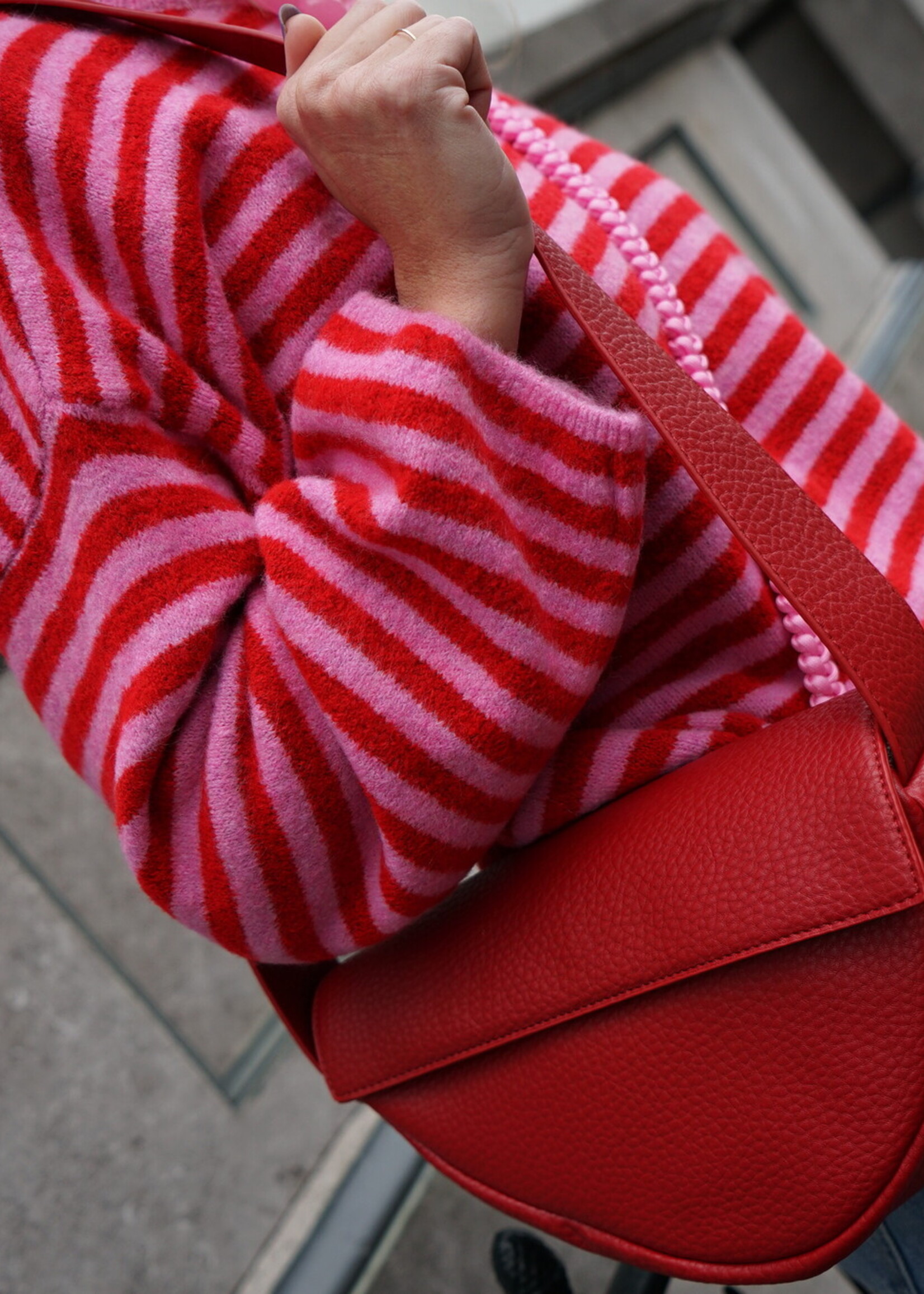 CROSS BODY TAS ROOD