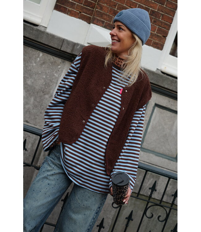 OVERSIZED STREEP TOP BLAUW BRUIN