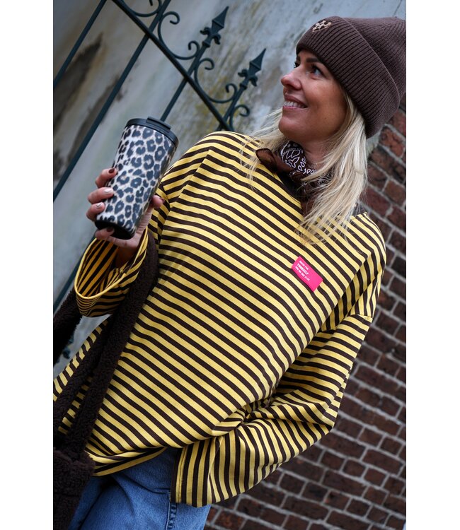 OVERSIZED STREEP TOP BRUIN GEEL