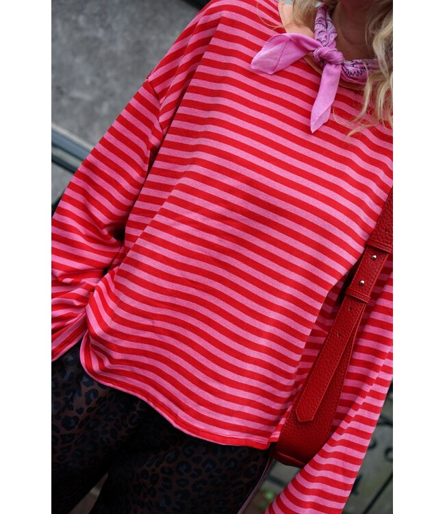 STREEP TOP SAAR ROOD ROZE