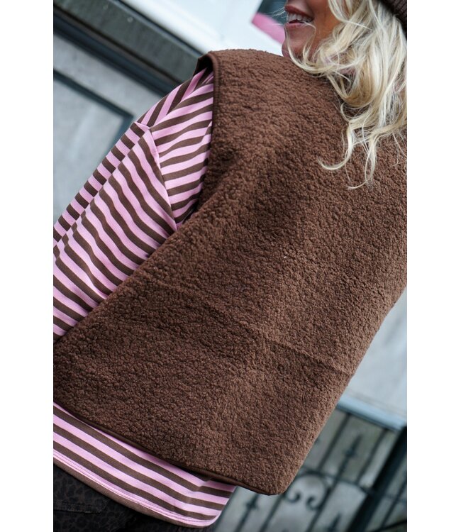 TEDDY GILET AMOUR BRUIN