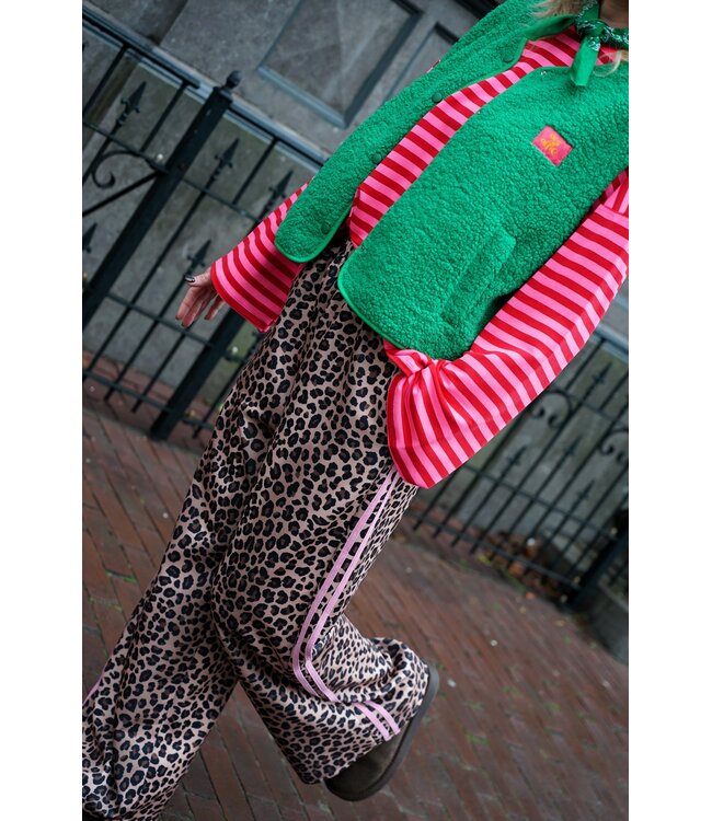 TEDDY GILET GROEN OUT OF OFFICE