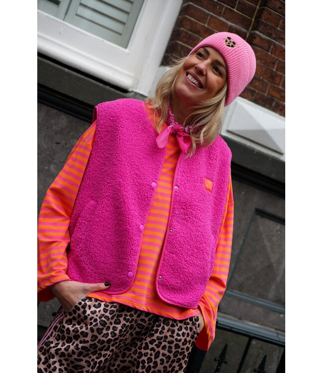 TEDDY GILET FUCHSIA OUT OF OFFICE