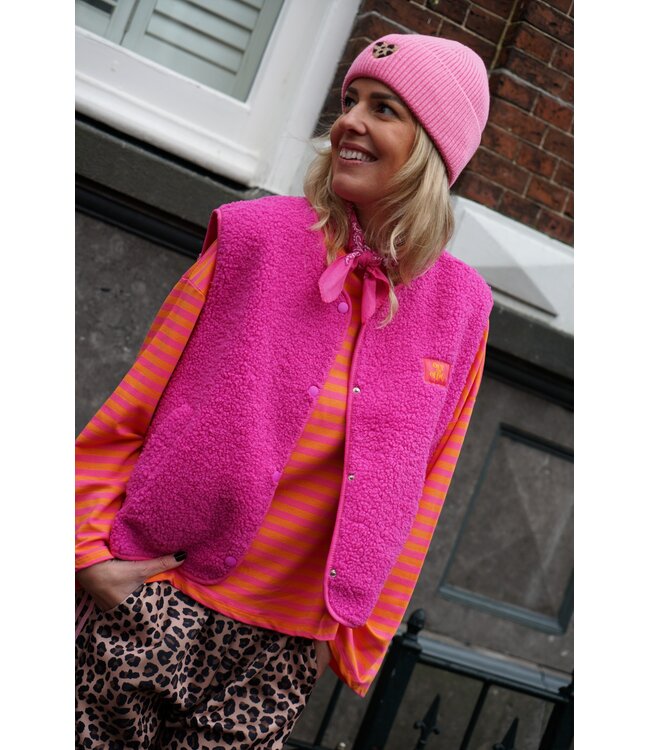 TEDDY GILET OUT OF OFFICE FUCHSIA