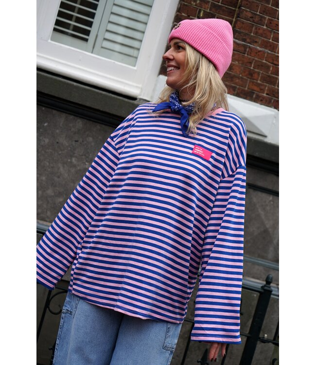 OVERSIZED STREEP TOP ROZE BLAUW