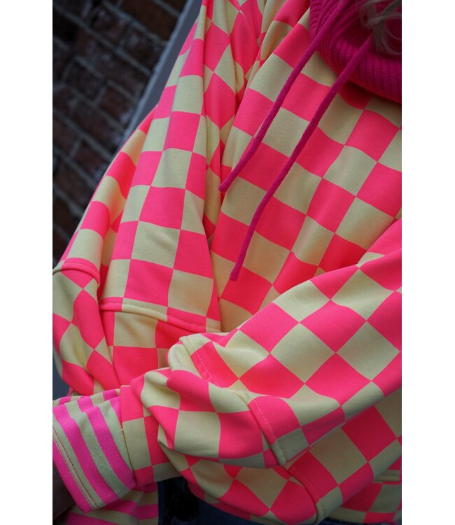 SWEATER GEBLOKT GEEL ROZE